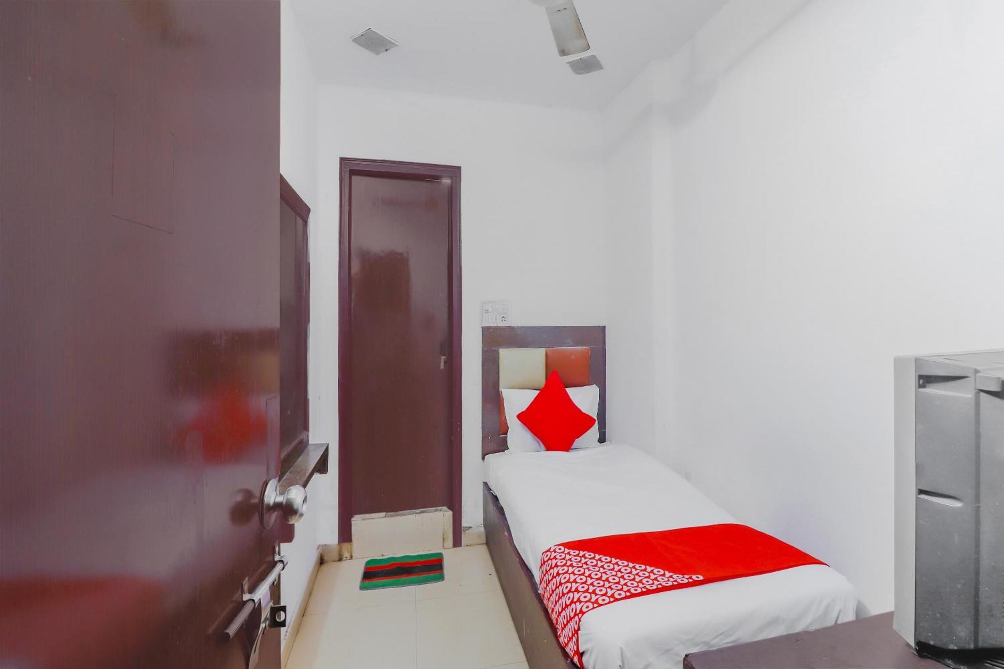 Hotel O Meredian Хайдарабад Экстерьер фото